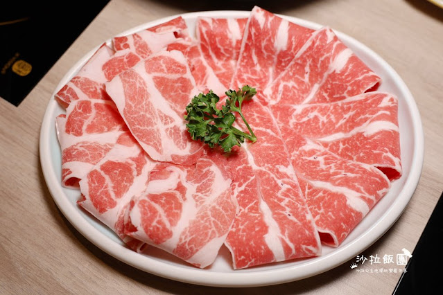 內湖人必吃火鍋『雞湯大叔(內湖店)』全雞湯為湯控而生/捷運西湖站 140 內湖人必吃火鍋『雞湯大叔(內湖店)』全雞湯為湯控而生/捷運西湖站