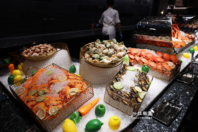 台北最難訂吃到飽島語自助餐廳,晚餐爽吃四小時,假日還送半隻龍蝦 56 台北最難訂吃到飽島語自助餐廳,晚餐爽吃四小時,假日還送半隻龍蝦