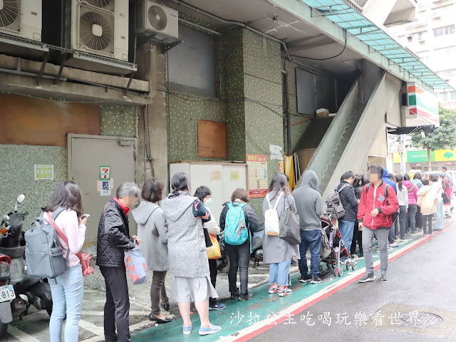 行天宮人氣美食『不老麻糬』排隊美食/6種口味/捷運行天宮站 3 行天宮人氣美食『不老麻糬』排隊美食/6種口味/捷運行天宮站