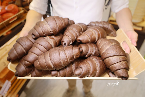 已停業台北生意超好麵包店『小鳥吃吐司內湖店』內科人吃起來 41 已停業台北生意超好麵包店『小鳥吃吐司內湖店』內科人吃起來