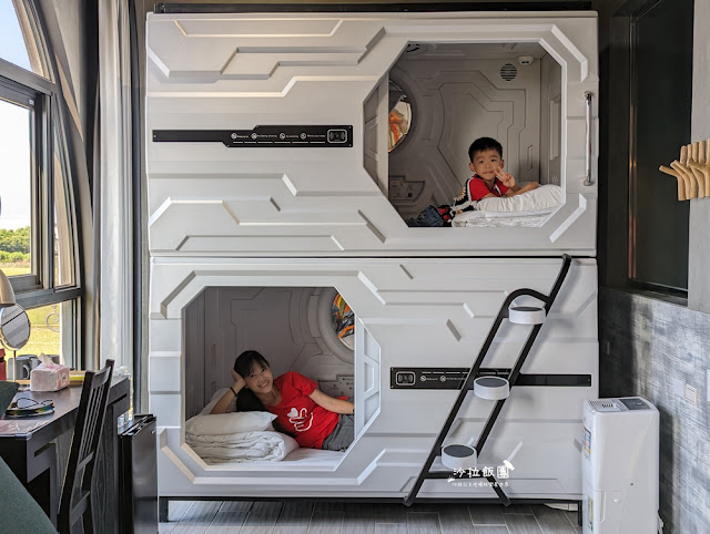 宜蘭恐龍民宿『哥德白色城堡』房間就有大恐龍迎接、露營車 58 宜蘭恐龍民宿『哥德白色城堡』房間就有大恐龍迎接、露營車