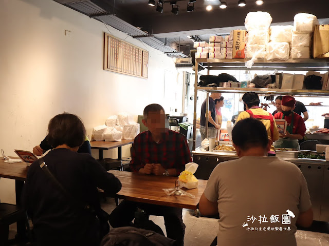 中正區美食/外帶便當『九記燒臘』白飯.飲料.湯無限供應/捷運忠孝新生站 3 中正區美食/外帶便當『九記燒臘』白飯.飲料.湯無限供應/捷運忠孝新生站