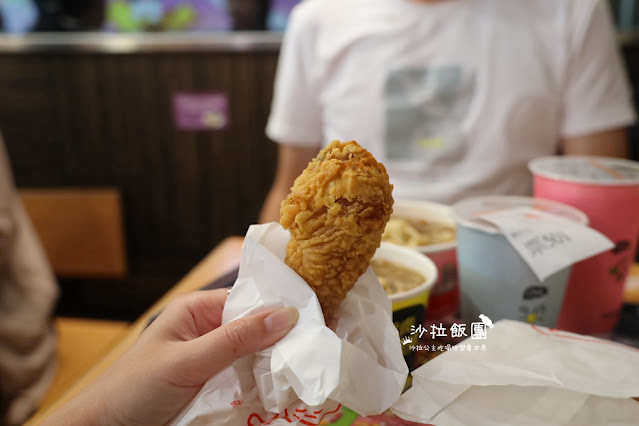 南霸天丹丹漢堡,早餐可以吃到麵線,捷運市議會(舊址)站 16 南霸天丹丹漢堡,早餐可以吃到麵線,捷運市議會(舊址)站