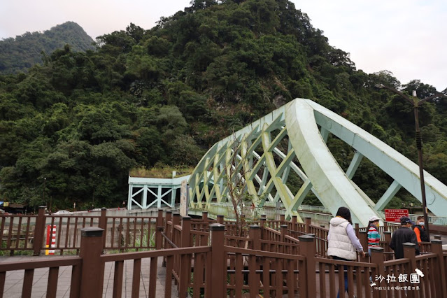 烏來老街一日遊泡溫泉、搭台車、看瀑布、逛老街 26 烏來老街一日遊泡溫泉、搭台車、看瀑布、逛老街