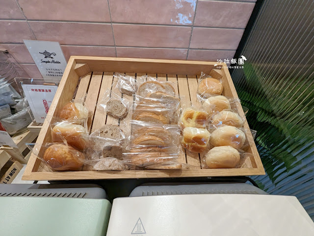 Share Lounge南港蔦屋書店,90元吃到飽零食、咖啡、飲料、麵包 38 Share Lounge南港蔦屋書店,90元吃到飽零食、咖啡、飲料、麵包