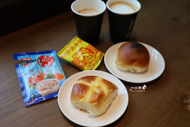 Share Lounge南港蔦屋書店,90元吃到飽零食、咖啡、飲料、麵包 39 Share Lounge南港蔦屋書店,90元吃到飽零食、咖啡、飲料、麵包