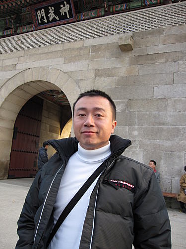 景福宮→青瓦臺→高麗人蔘專賣店→時尚彩妝店→DIY泡菜體驗+傳統韓服體驗→亂打秀 4 景福宮→青瓦臺→高麗人蔘專賣店→時尚彩妝店→DIY泡菜體驗+傳統韓服體驗→亂打秀