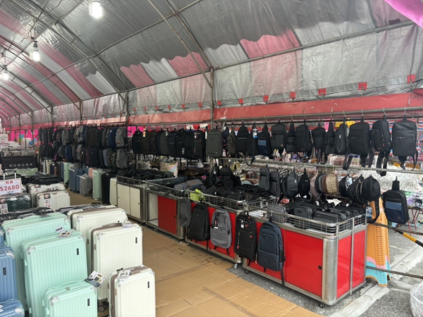 【花蓮吉安聯合特賣會】行李箱工廠直營廠拍990元起,胖胖箱、前開式行李箱、包包 41 【花蓮吉安聯合特賣會】行李箱工廠直營廠拍990元起,胖胖箱、前開式行李箱、包包