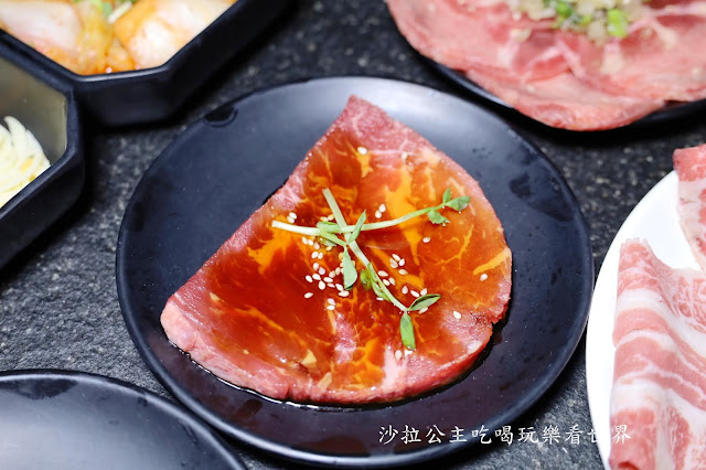 中和吃到飽燒烤『燒惑日式炭火燒肉店(中和店)』壽星6折.+1元生蠔吃到飽.捷運景安站