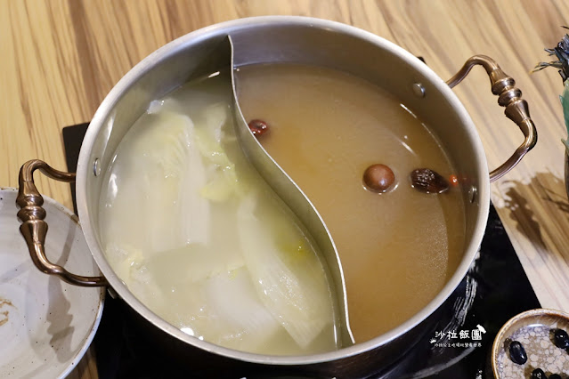 金門火鍋『恆旨味屋日式鍋物』A5和牛、現撈活龍蝦、鴛鴦鍋 17 金門火鍋『恆旨味屋日式鍋物』A5和牛、現撈活龍蝦、鴛鴦鍋