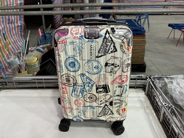 雲林麥寮行李箱特賣會,工廠直營廠拍990元起,胖胖箱、前開式行李箱、後背包 13 雲林麥寮行李箱特賣會,工廠直營廠拍990元起,胖胖箱、前開式行李箱、後背包