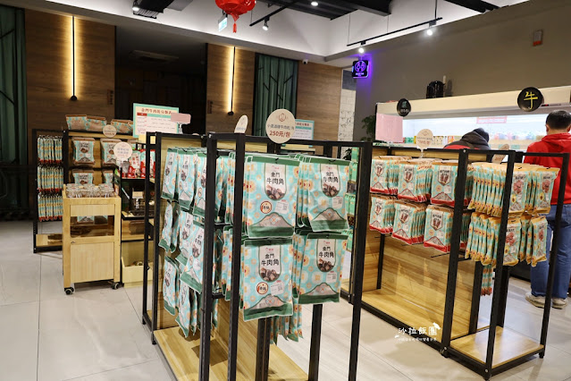 金門最大牛肉主題餐廳『圓頭肉乾金門農牧概念館』30多個全牛部位吃到飽,金門必吃 32 金門最大牛肉主題餐廳『圓頭肉乾金門農牧概念館』30多個全牛部位吃到飽,金門必吃