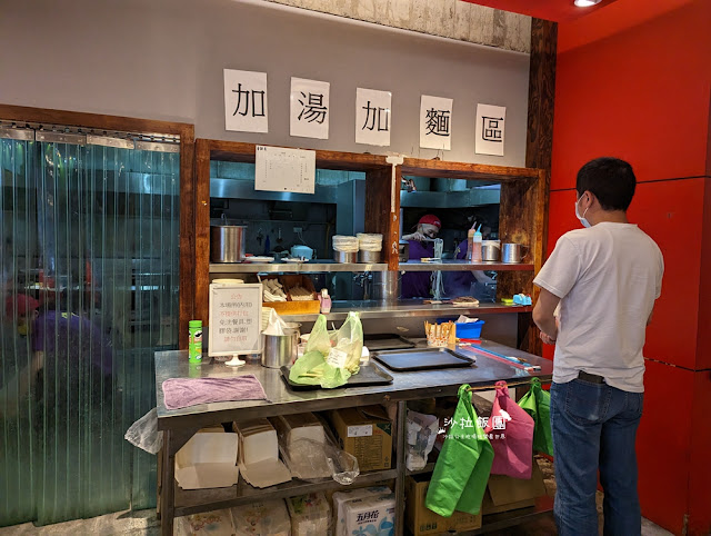 桃園牛肉麵吃到飽『呷飽牛肉麵南平店』加麵加湯免費,豆花、咖啡飲料無限供應 30 桃園牛肉麵吃到飽『呷飽牛肉麵南平店』加麵加湯免費,豆花、咖啡飲料無限供應