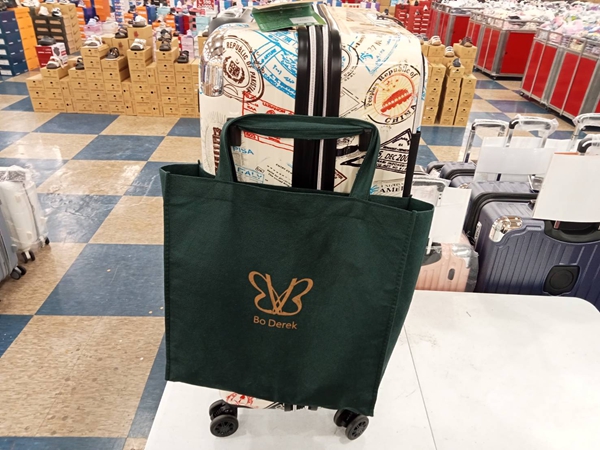 台南仁德行李箱特賣會，最低990元起，工廠直營廠拍，只有10天