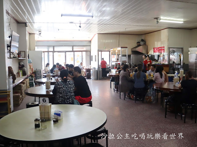 桃園美食/人氣排隊店『巧合珍牛肉麵(總店)』春日路/中藥湯頭/附停車場/老店 6 桃園美食/人氣排隊店『巧合珍牛肉麵(總店)』春日路/中藥湯頭/附停車場/老店