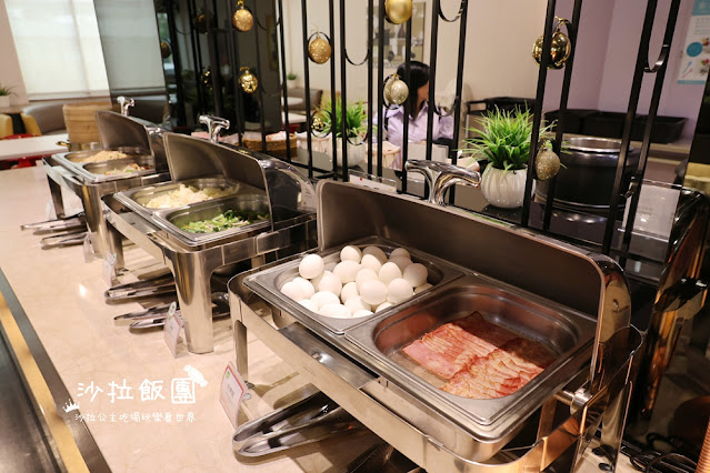 高雄親子住宿『華園大飯店草衙館』鈴鹿賽道樂園、SKM Park走路一分鐘 79 高雄親子住宿『華園大飯店草衙館』鈴鹿賽道樂園、SKM Park走路一分鐘