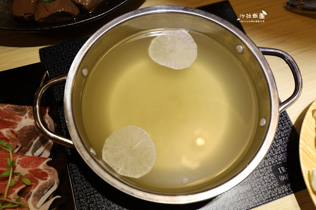 士林芝山火鍋自助吧吃到飽!!荖子鍋plus家樂福天母店 14 士林芝山火鍋自助吧吃到飽!!荖子鍋plus家樂福天母店