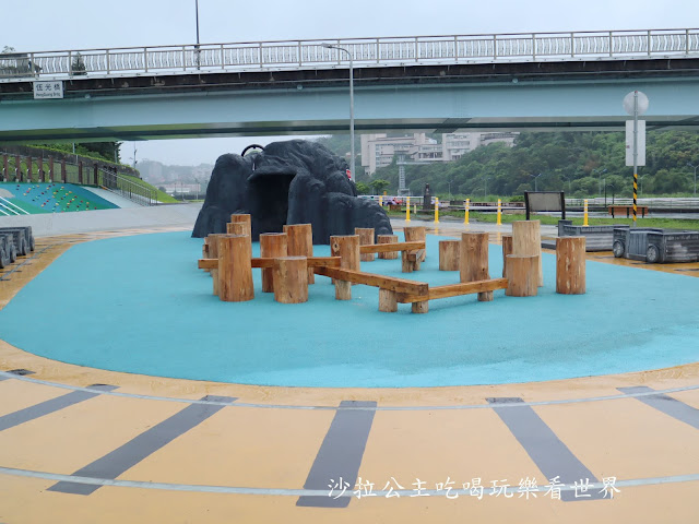 【木柵特色公園】道南河濱共融式遊戲區『火車主題親子公園』北市最大 24 【木柵特色公園】道南河濱共融式遊戲區『火車主題親子公園』北市最大