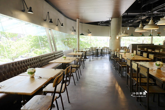 迎聖誕,慶跨年『義饗食堂』法烤春雞大餐第2客半價,包場尾牙春酒每人980元起滿額再送住宿券 6 迎聖誕,慶跨年『義饗食堂』法烤春雞大餐第2客半價,包場尾牙春酒每人980元起滿額再送住宿券