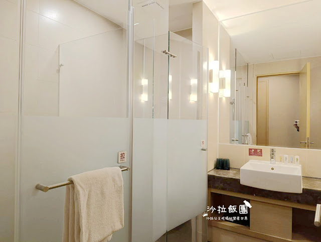 高雄住宿『義大皇家酒店』泳池、摩天輪 25 高雄住宿『義大皇家酒店』泳池、摩天輪