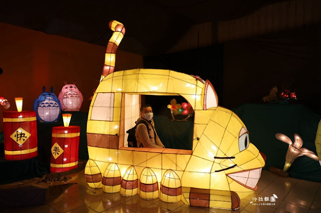 兒時回憶關渡宮元宵燈會、龍貓等公車 24 兒時回憶關渡宮元宵燈會、龍貓等公車