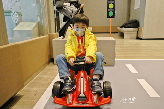 全新打造日式塌塌米客房『礁溪寒沐行館』房內直接配一台Switch 110 全新打造日式塌塌米客房『礁溪寒沐行館』房內直接配一台Switch