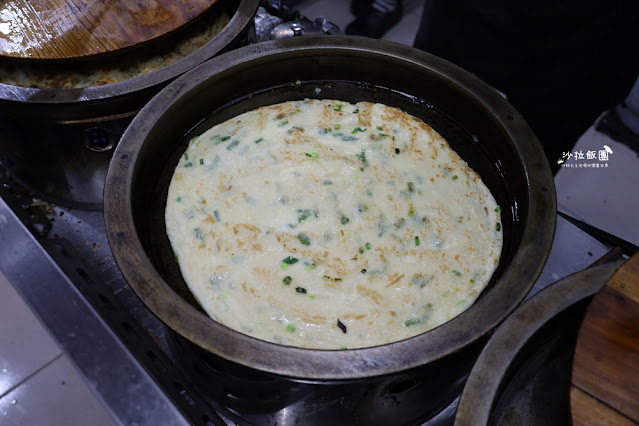 北投美食『燈亮有餅北投山東蔥油餅』想吃厚餅請等40分鐘 16 北投美食『燈亮有餅北投山東蔥油餅』想吃厚餅請等40分鐘