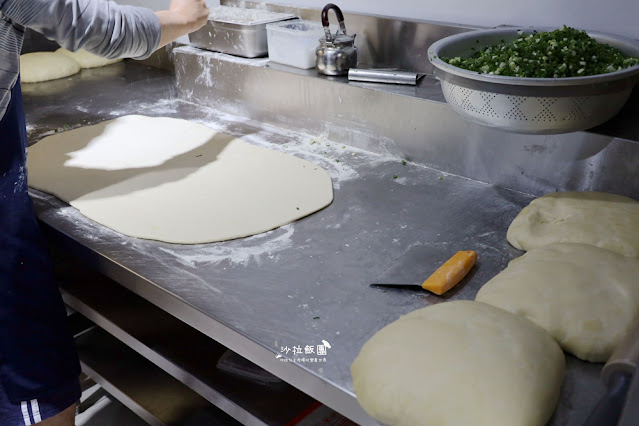 北投美食『燈亮有餅北投山東蔥油餅』想吃厚餅請等40分鐘 9 北投美食『燈亮有餅北投山東蔥油餅』想吃厚餅請等40分鐘