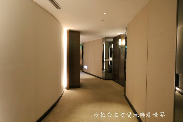 台南住宿推薦『香格里拉台南遠東國際大飯店』台南最高地標/台南後火車站步行2分鐘/泳池