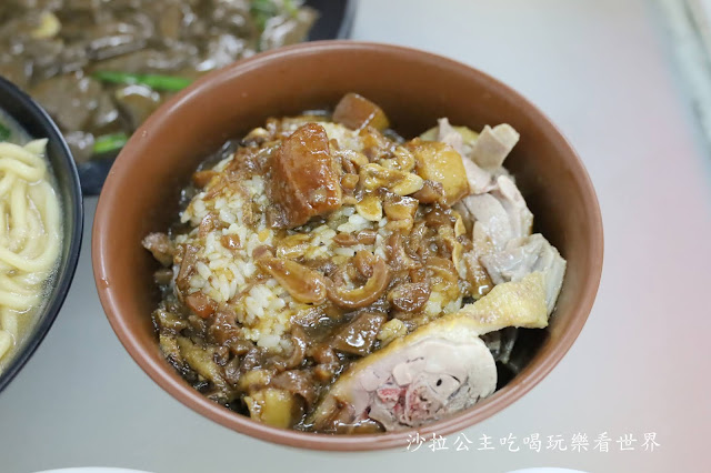 新竹城隍廟人氣小吃『許二姊鴨肉許』炒鴨血.鴨肉飯/宵夜 9 新竹城隍廟人氣小吃『許二姊鴨肉許』炒鴨血.鴨肉飯/宵夜
