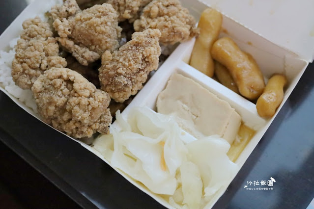 高CP值便當內用飲料、滷肉飯吃到飽『食來運轉』外帶免費加飯附700C.C飲料 17 高CP值便當內用飲料、滷肉飯吃到飽『食來運轉』外帶免費加飯附700C.C飲料