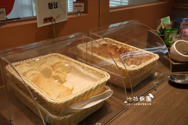 高雄美食『橫濱牛排高雄SKM Park店』平日爽吃六小時