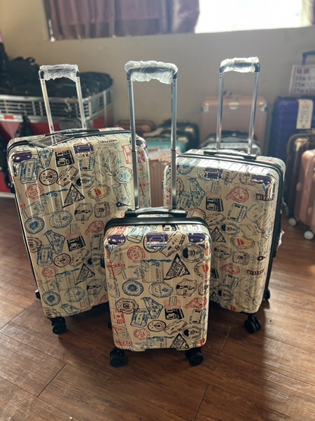 雲林虎尾行李箱廠拍,工廠直營行李箱特賣會,最低價990元起 17 雲林虎尾行李箱廠拍,工廠直營行李箱特賣會,最低價990元起