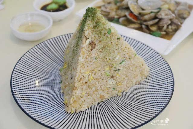 龜吼漁港美食『阿嬌海鮮館』浮誇系小卷米粉、金字塔炒飯必點、菜單 27 龜吼漁港美食『阿嬌海鮮館』浮誇系小卷米粉、金字塔炒飯必點、菜單
