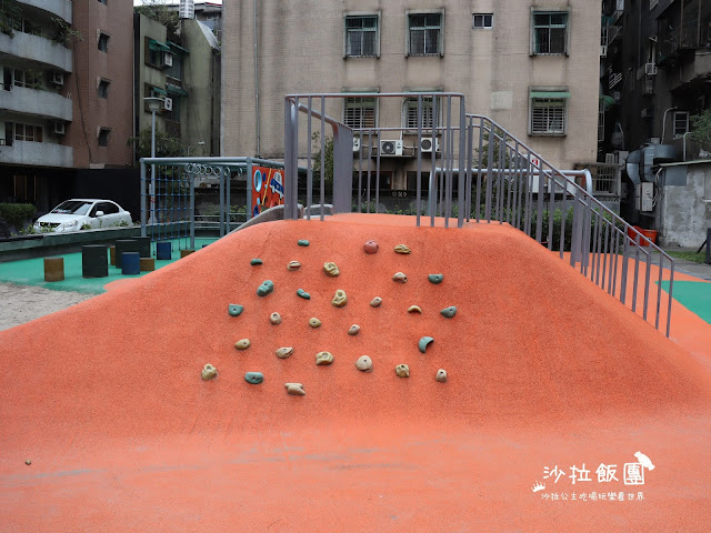 台北景點/東區特色公園『敦仁公園』沙坑/溜滑梯/盪鞦韆 7 台北景點/東區特色公園『敦仁公園』沙坑/溜滑梯/盪鞦韆