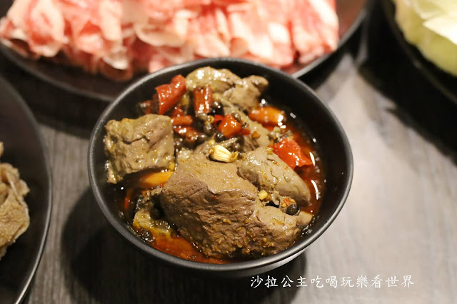 台北火鍋吃到飽『新千葉火鍋(西門店)』399元吃到飽/西門町火鍋 37 台北火鍋吃到飽『新千葉火鍋(西門店)』399元吃到飽/西門町火鍋