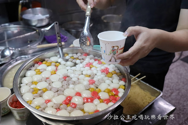 遼寧夜市美食『客家自製湯圓』燒麻糬/IG打卡名店/捷運南京復興站/30年老店/冬至.元宵節必吃 7 遼寧夜市美食『客家自製湯圓』燒麻糬/IG打卡名店/捷運南京復興站/30年老店/冬至.元宵節必吃