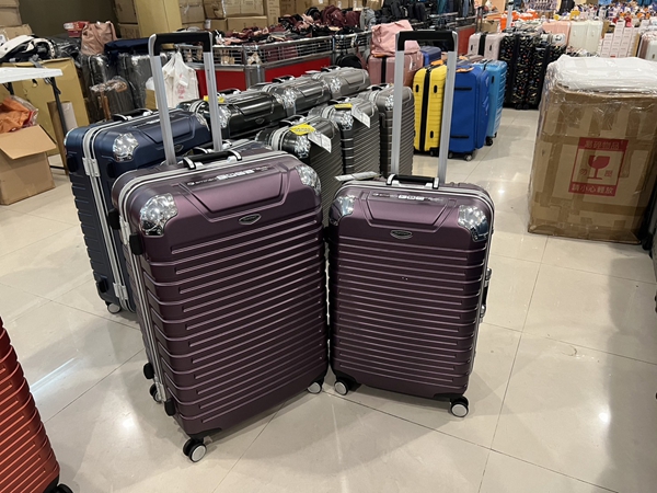 彰化福興行李箱特賣會,工廠直營廠拍特價出清 31 彰化福興行李箱特賣會,工廠直營廠拍特價出清