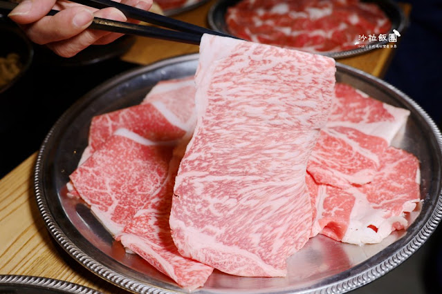 台北火鍋吃到飽『牛小路壽喜燒』正宗日式和牛壽喜燒吃到飽、年節聚餐就來這裡、菜單、捷運中山站 34 台北火鍋吃到飽『牛小路壽喜燒』正宗日式和牛壽喜燒吃到飽、年節聚餐就來這裡、菜單、捷運中山站