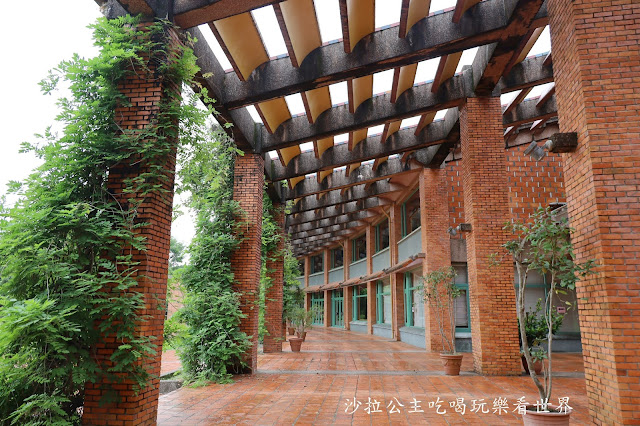 宜蘭景點/綠建築『宜蘭縣政府』婚紗拍攝/散步/運動 10 宜蘭景點/綠建築『宜蘭縣政府』婚紗拍攝/散步/運動