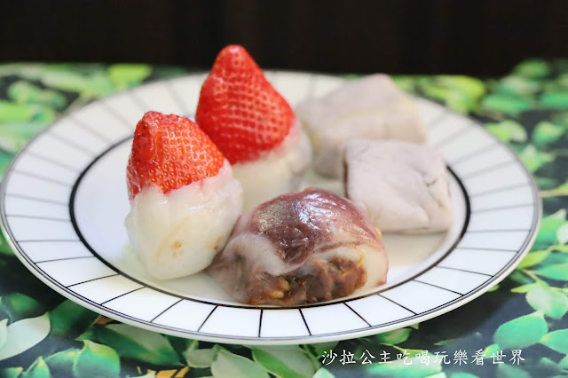 遼寧夜市必吃美食『黑麻糬.紅龜粿.草仔粿』IG打卡草莓大福/菜單/大甲芋頭紅豆.綠豆 17 遼寧夜市必吃美食『黑麻糬.紅龜粿.草仔粿』IG打卡草莓大福/菜單/大甲芋頭紅豆.綠豆