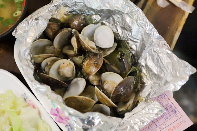 萬華美食巨無霸鮭魚握壽司『三味食堂』手掌大CP值超高 21 萬華美食巨無霸鮭魚握壽司『三味食堂』手掌大CP值超高