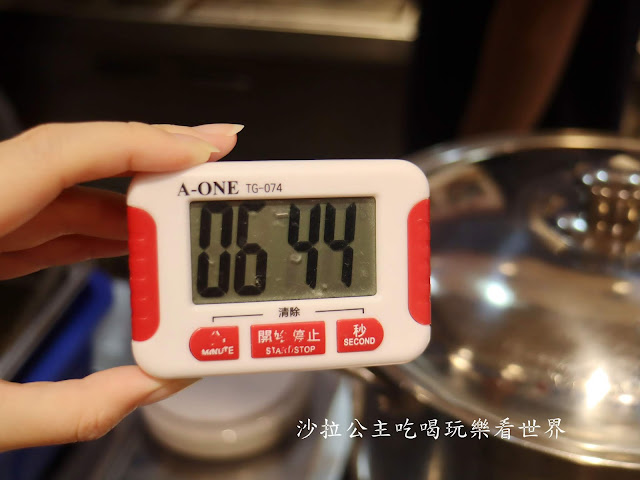 士林夜市飲料推薦『魚池貳壹(台北士林總店)』手工現做珍珠/手炒黑糖/捷運劍潭站 7 士林夜市飲料推薦『魚池貳壹(台北士林總店)』手工現做珍珠/手炒黑糖/捷運劍潭站