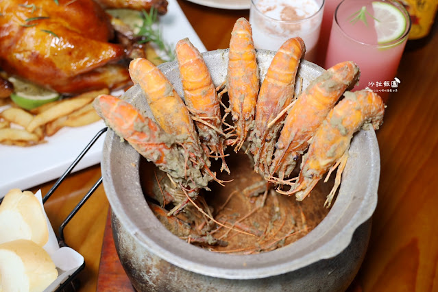 鴻龍宴台中超狂活蝦料理,大船霸氣開進餐廳 41 鴻龍宴台中超狂活蝦料理,大船霸氣開進餐廳