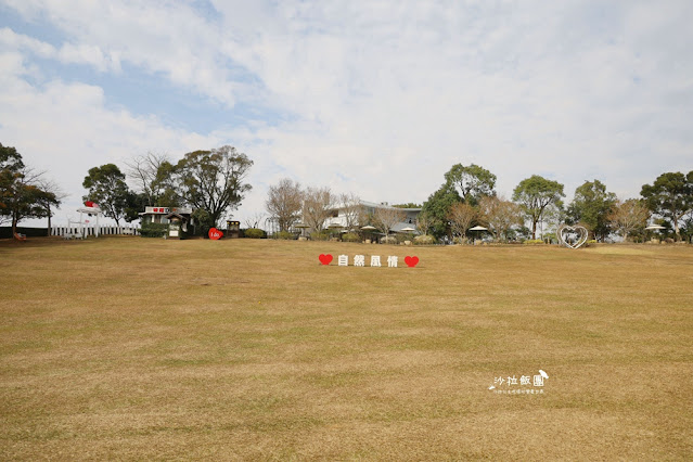 最新星空露營車『自然風情景觀渡假民宿』3000坪超大草坪小孩放電好地方 100 最新星空露營車『自然風情景觀渡假民宿』3000坪超大草坪小孩放電好地方