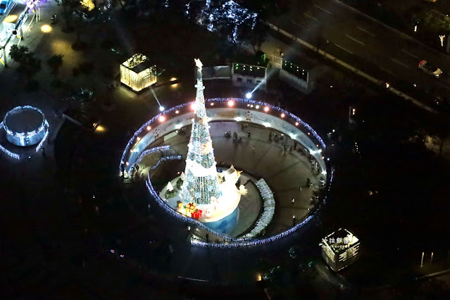 全台最高吃到飽『50樓Café』新北耶誕城夜景盡收眼底 74 全台最高吃到飽『50樓Café』新北耶誕城夜景盡收眼底