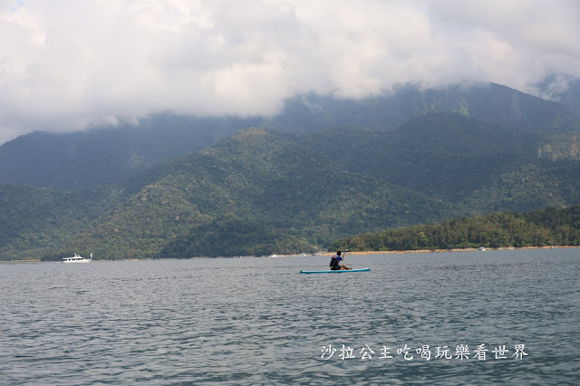 日月潭必玩『日月潭搖滾立槳』立式划槳/體驗日月潭不同的美 30 日月潭必玩『日月潭搖滾立槳』立式划槳/體驗日月潭不同的美
