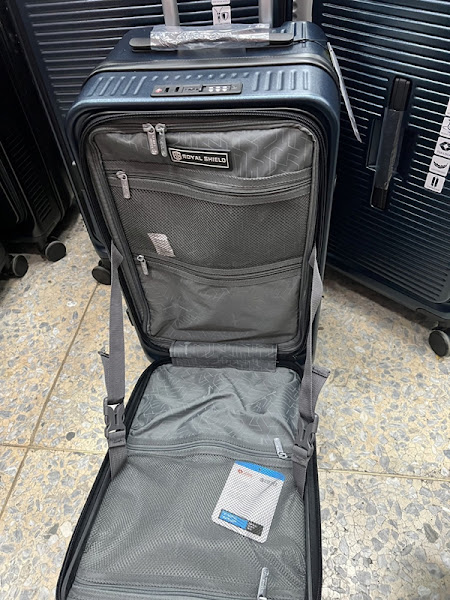 高雄鳳山行李箱特賣會,工廠直營廠拍,行李箱990元起,把握時間 13 高雄鳳山行李箱特賣會,工廠直營廠拍,行李箱990元起,把握時間