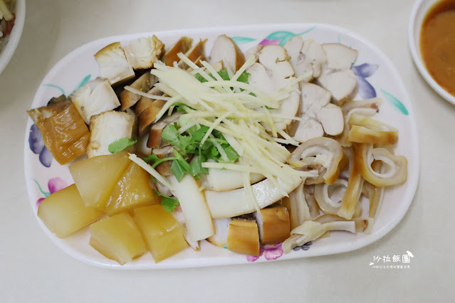 蘇澳特色小吃『阿暖魚雜』曼波魚、鯊魚煙