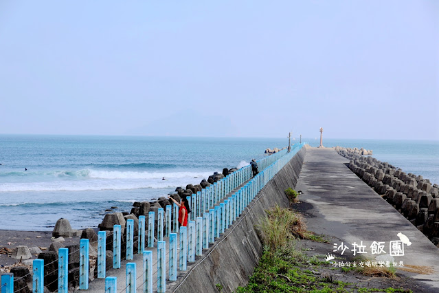 頭城打卡地標『烏石港北堤』藍色步道直達海中央 19 頭城打卡地標『烏石港北堤』藍色步道直達海中央